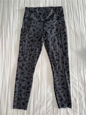 Lululemon Black Patterned Active Leggings